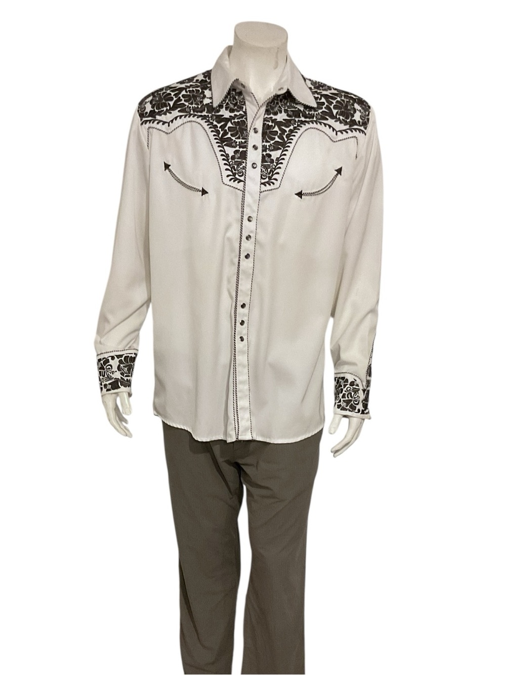 Scully Men’s White Western Embroidered Button-Up Shirt